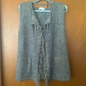 keren hart sleeveless blue & beige fringed cardigan,Medium